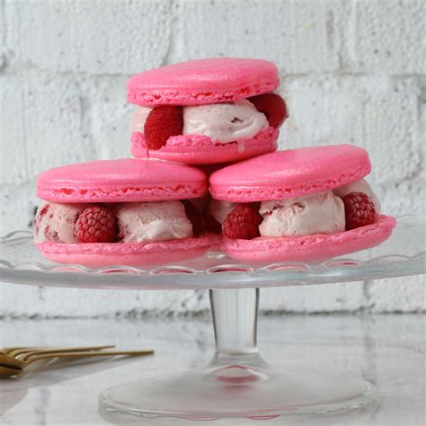 ice cream macaron