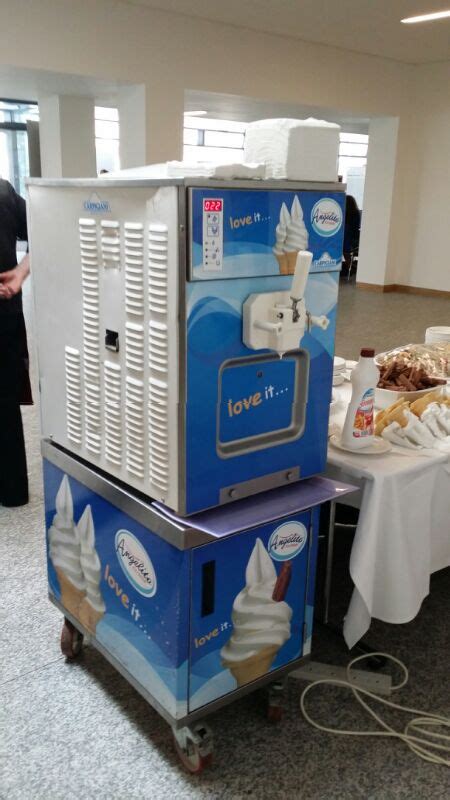 ice cream rental machine