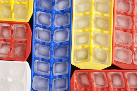 ice cube trays & molds