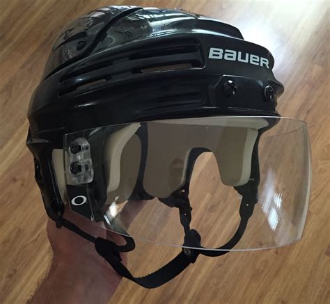 ice hockey helmet with visor