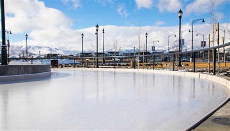 ice ribbon at crane plaza