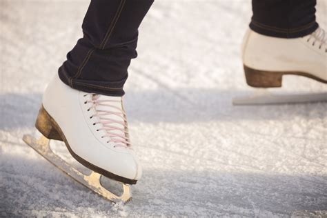 ice skate makes