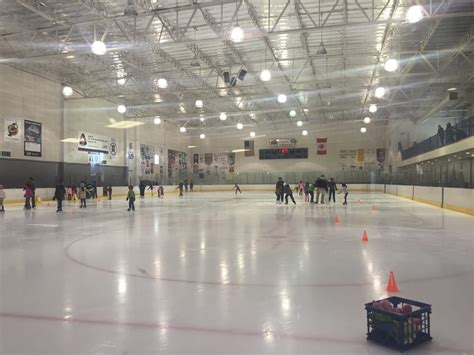 ice skating arena ontario ca