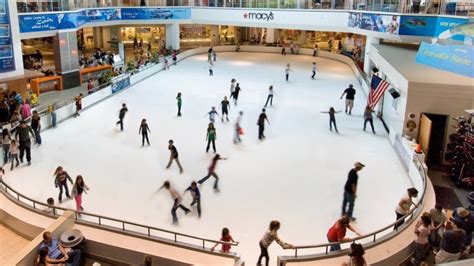 ice skating at countryside mall