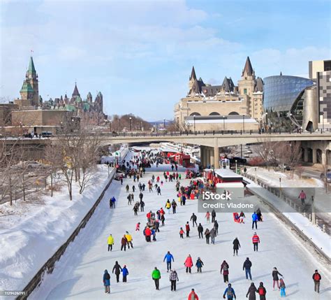 ice skating on rideau canal