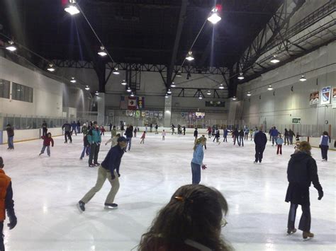 ice skating rink in big bear ca