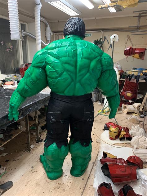 incredible hulk suits