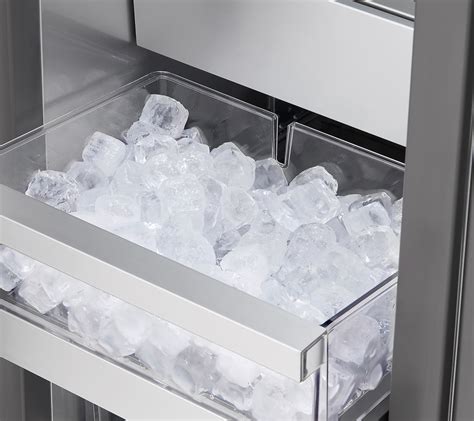 integrated freezer with ice maker