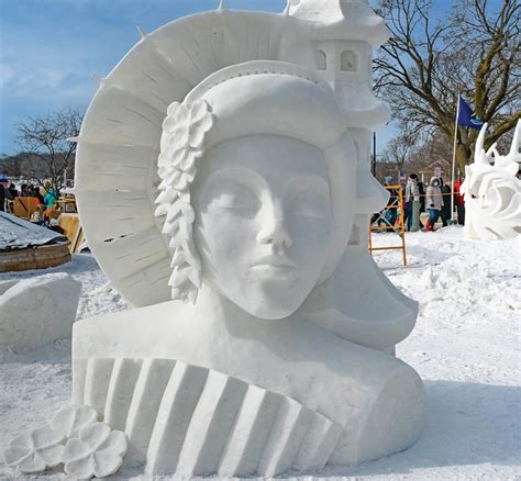 lake geneva ice sculptures