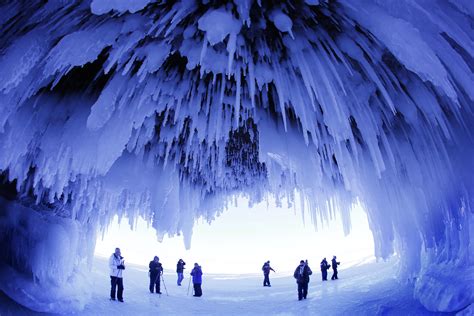 lake superior ice cave tours