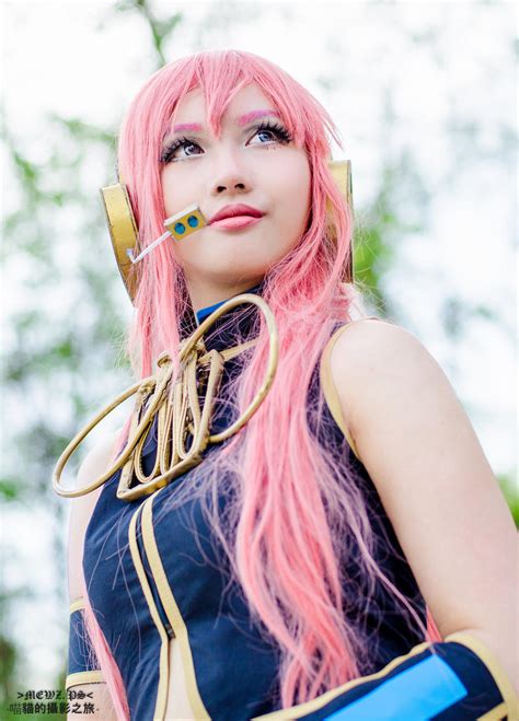 megurine luka cosplay