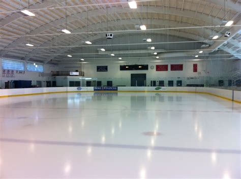 memorial ice rink west hartford