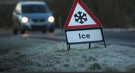 more snow and ice warnings issued for uk.