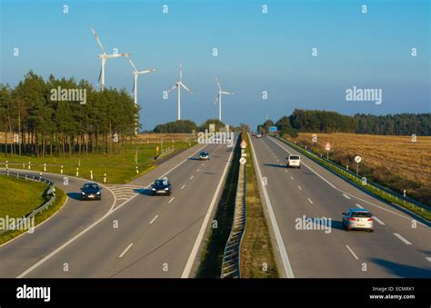 no speed limit highway, Why are there so few car accidents on the german autobahn(highways
