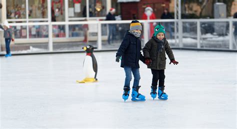 outdoor ice skating in omaha