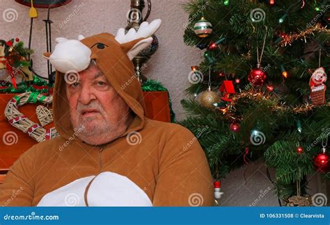 picture of a miserable looking old man, 2,200+ miserable looking man stock illustrations, royalty-free vector