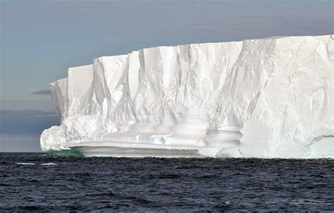 pictures of the ice wall in antarctica