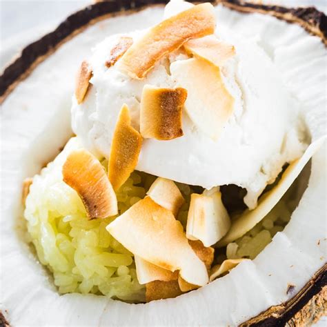 pounded sticky rice with ice cream