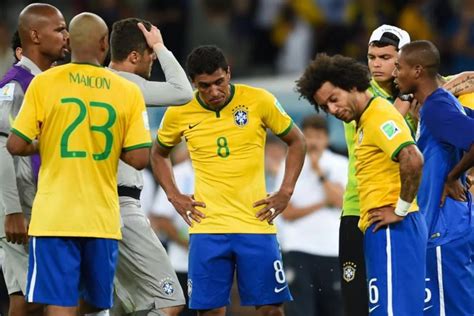 quem fez o gol do brasil ontem contra o peru