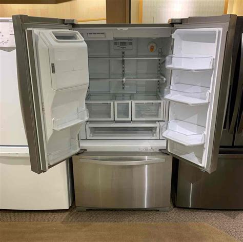 refrigerator with good ice maker