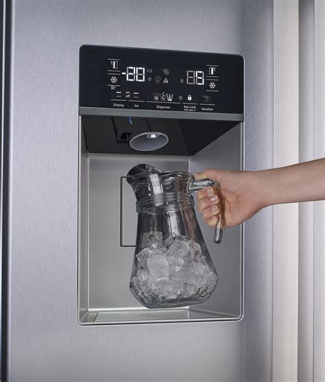refrigerator with ice/water dispenser