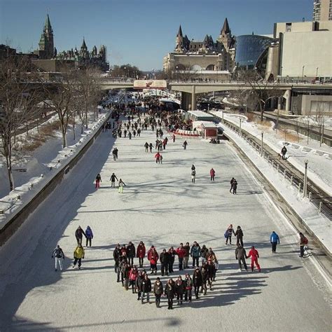 rideau canal ice skating