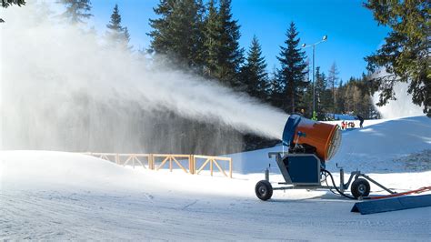 snow making machine ski resort