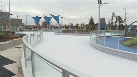 south bend ice skating