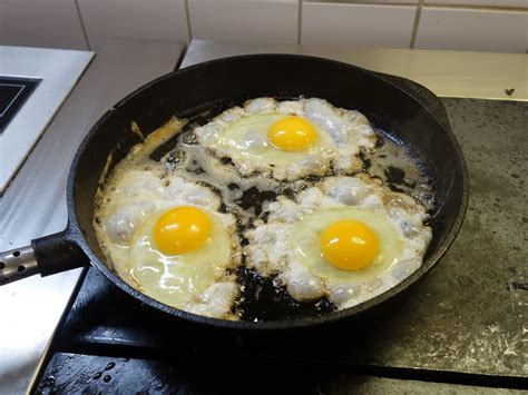 steka ägg i ugn