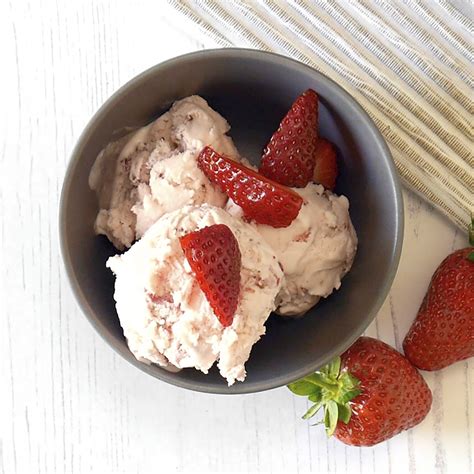 strawberry ice cream cuisinart recipe