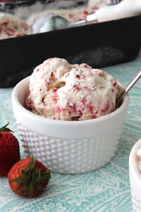 strawberry with vanilla ice cream