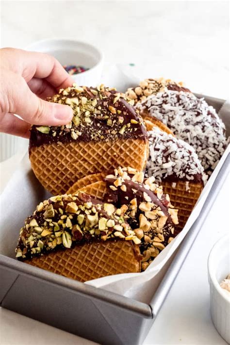 stroopwafel ice cream sandwiches