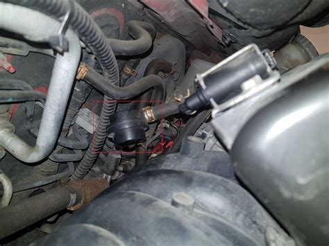 suzuki swift fuel filter location 