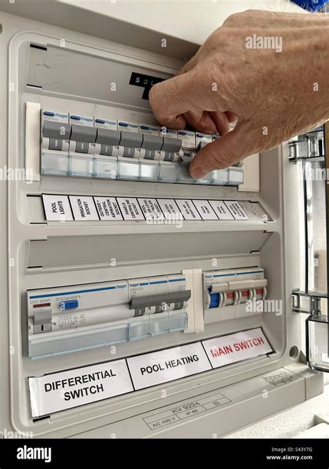 swimming pool fuse box 