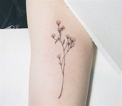 tatuering blomranka