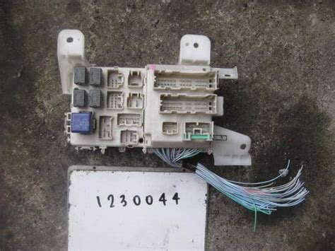 toyota runx fuse box 