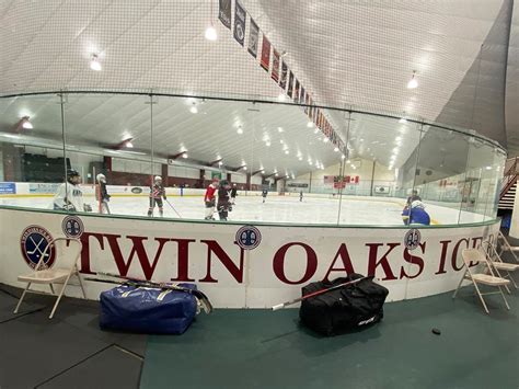 twin oaks ice rink