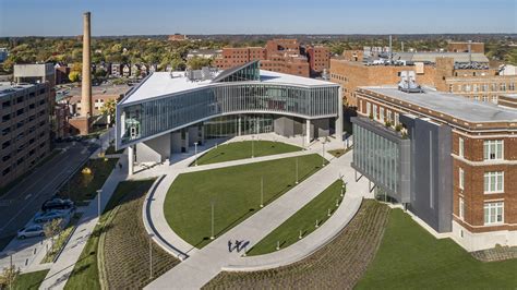 uc cincinnati buildings, Uc cincinnati facts aerial uptown. Uc facts