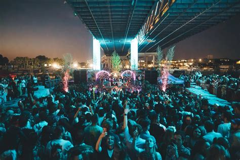 Under The K Bridge Seating Chart