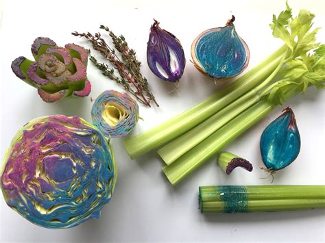 vegetable printing on newspaper, Vegetable printing: how to make a vegetable printing picture