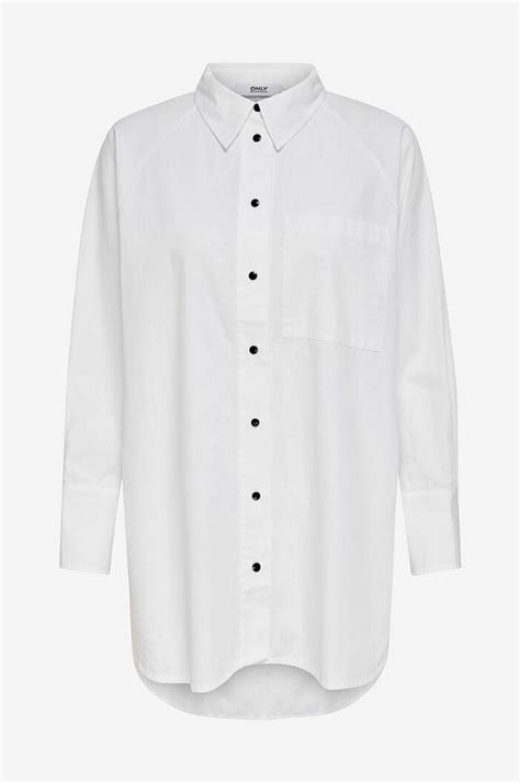 vit skjorta med svarta knappar