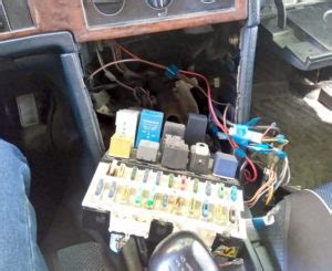 volvo 940 gl fuse box location 