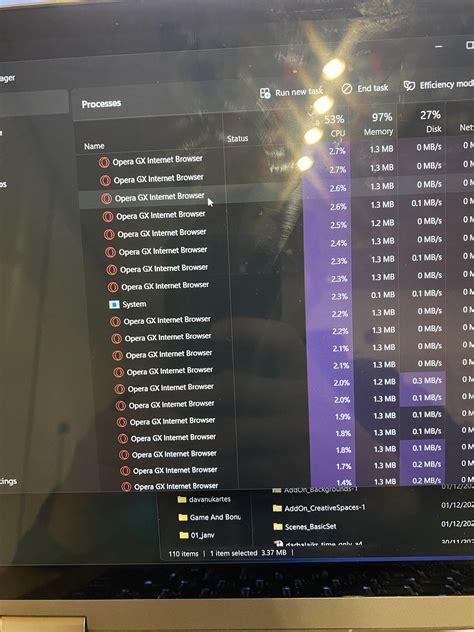 why does opera keep freezing, Why does zoom keep freezing?