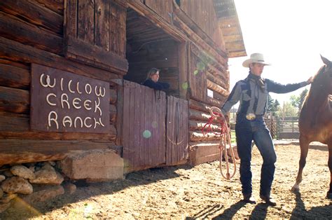 willow creek ranch alberta, Willow creek ranch. waterfront cabin between bakers peak, black