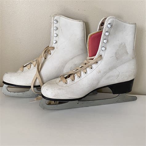 womens ice skates size 8
